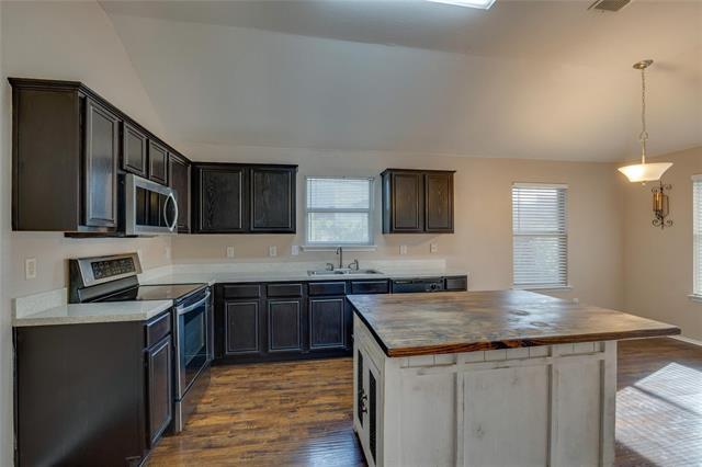 Foto del edificio - 5572 Spring Ridge Dr
