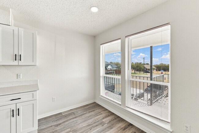 Building Photo - 3BR/2.0BA Home - White Settlement