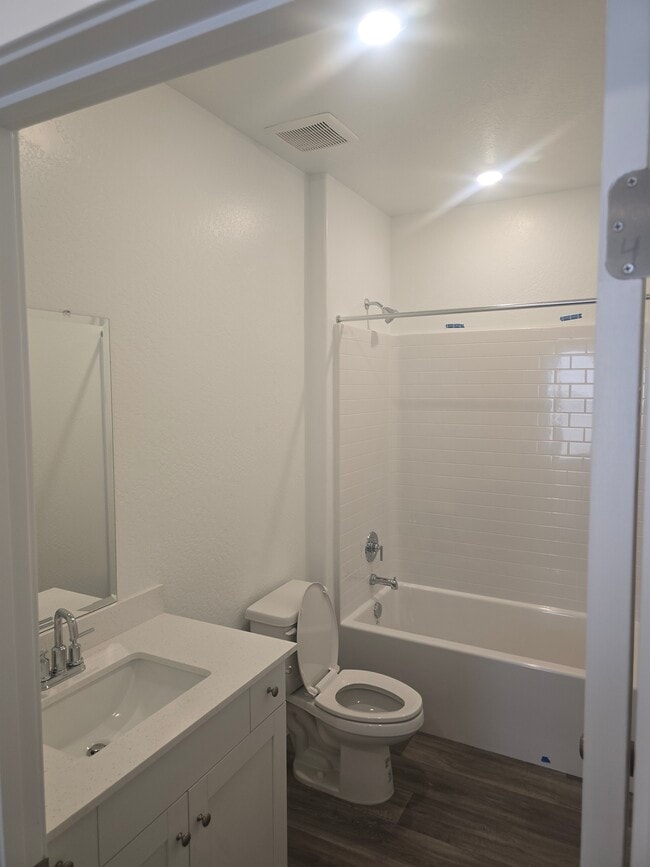 Foto del edificio - 2632 W Cambridge St