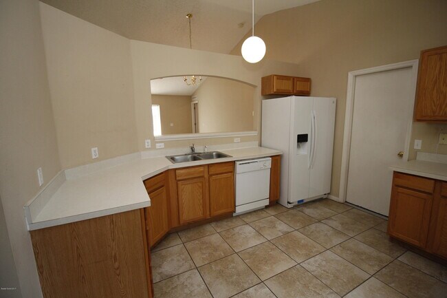 Foto del edificio - 830 Schomer Ave SW