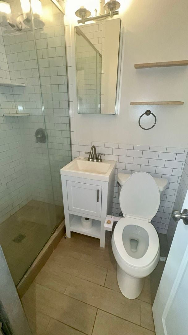 Foto del edificio - 1654 W Wallen Ave