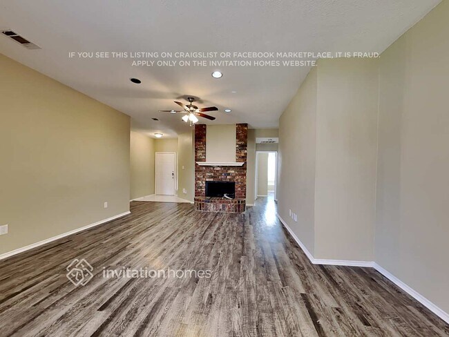 Foto del edificio - 1201 Cypress Ln