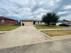 Building Photo - 4309 Tidal Wave Dr