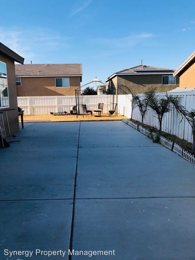 Building Photo - 4 br, 3 bath House - 9310 Prometheus Dr