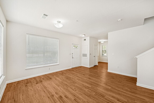 Building Photo - Oaks Estates of Coppell