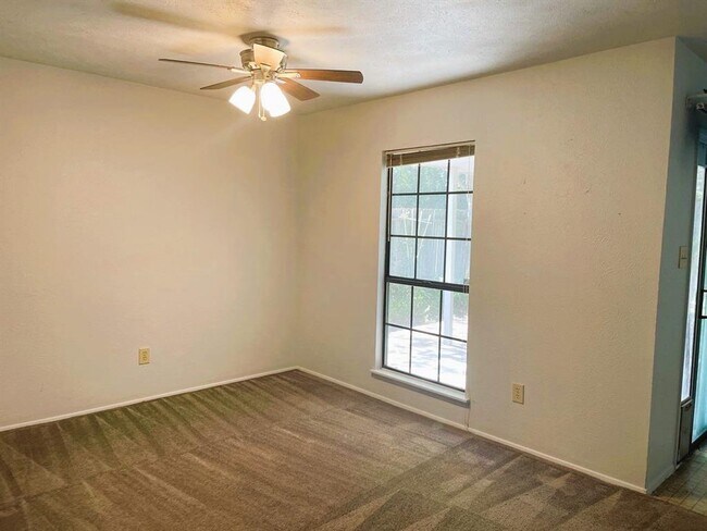 Building Photo - 2870 Pheasant Run