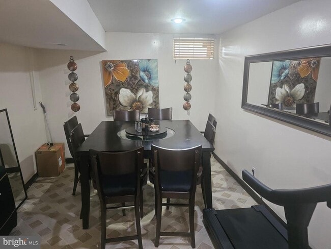 Building Photo - 5002 Sinope Way
