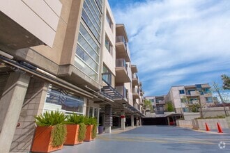 Building Photo - Cahuenga Place - 3400 Cahuenga Blvd West