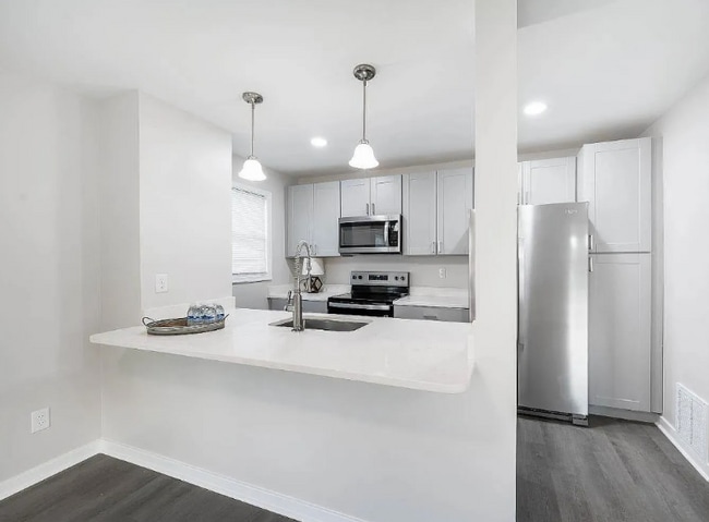 Foto del edificio - 2410 Poplar St