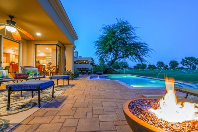 Foto del edificio - 56840 Jack Nicklaus Blvd