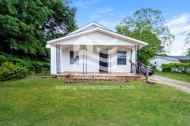 Building Photo - 310 N Stribling St