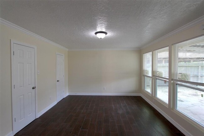 Building Photo - 4311 Aspenglen Dr