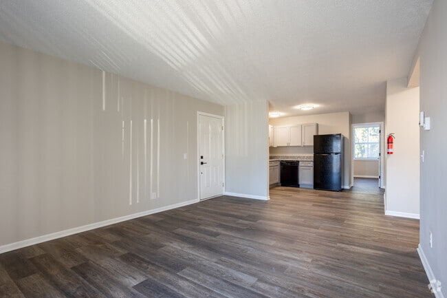 2BR, 1BA - 860SF - Nu Lovell