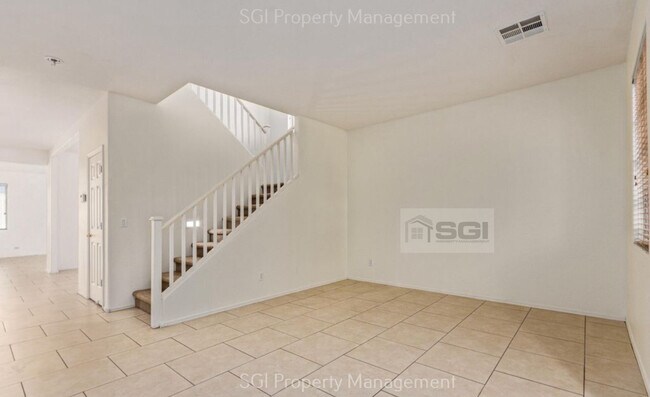 Foto del edificio - 6414 S 72nd Ln