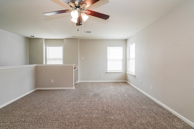 Foto del edificio - 21422 Blooming Rock Ln