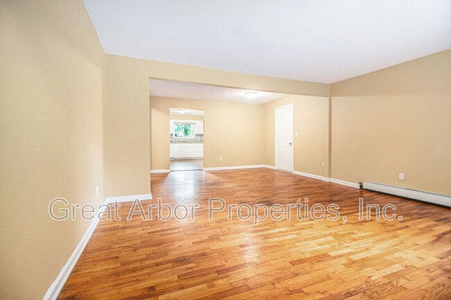 Foto del edificio - 392 Firwood St