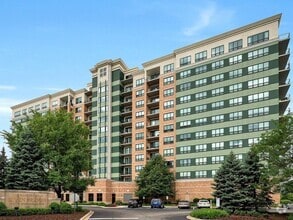 Building Photo - 6420 Double Eagle Dr