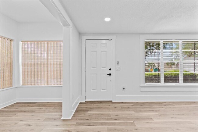 Foto del edificio - 1803 E Orange Ave