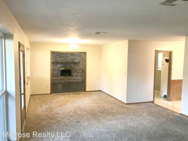 Building Photo - 3 br, 2 bath House - 6800 NW 31st Street