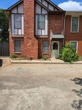 Building Photo - 2139 NW 117th St