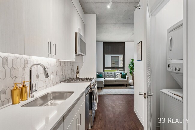 Foto del edificio - 2 Bed/2 Bath - Available ASAP!