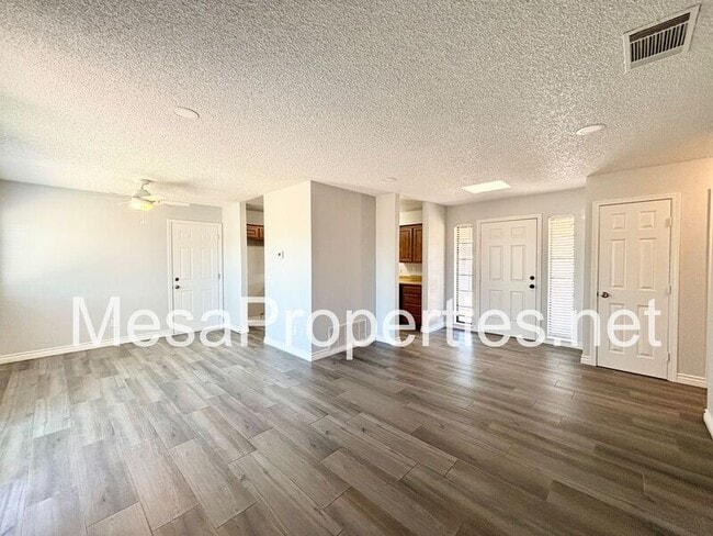 Building Photo - 12636 Mystic Dr