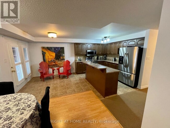 Building Photo - 2933 Bur Oak Ave