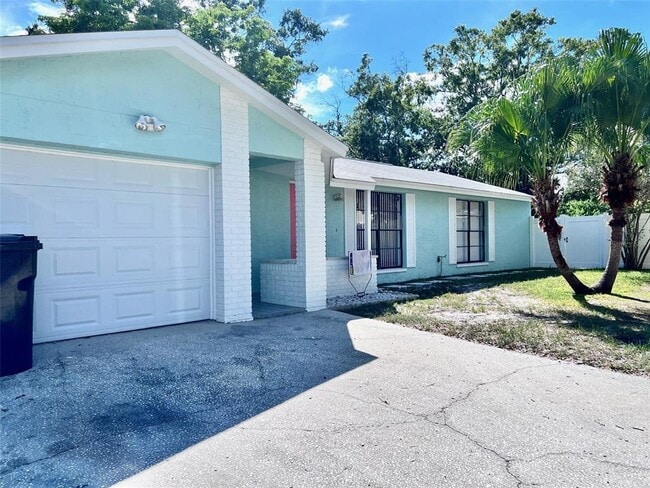 Building Photo - 6702 Willow Spring Ct