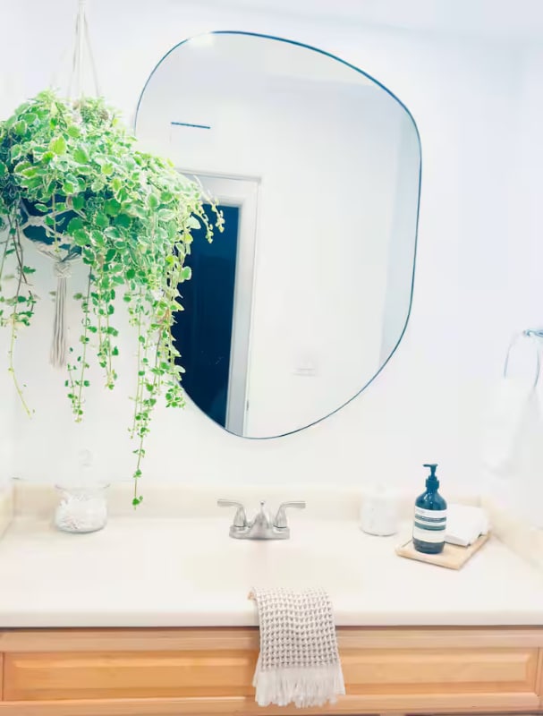 Building Photo - 14225 Mango Dr