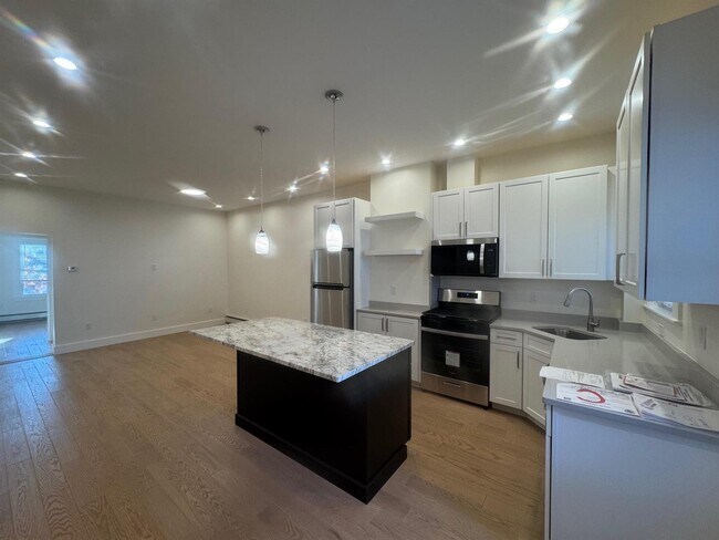 Foto del edificio - 13 Bristol St