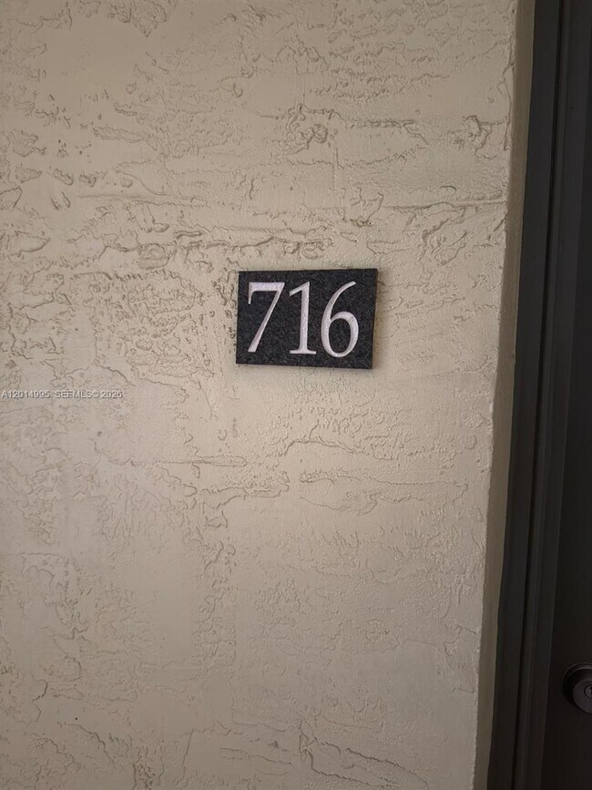 Foto del edificio - 4508 SW 160th Ave