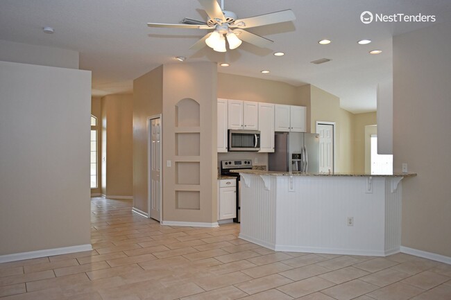 Building Photo - Three Bedroom Nassau Lakes Home on the Lag...