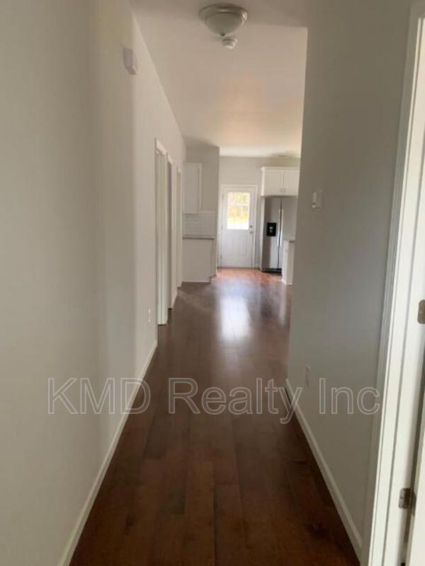 Building Photo - 633 Northway Dr