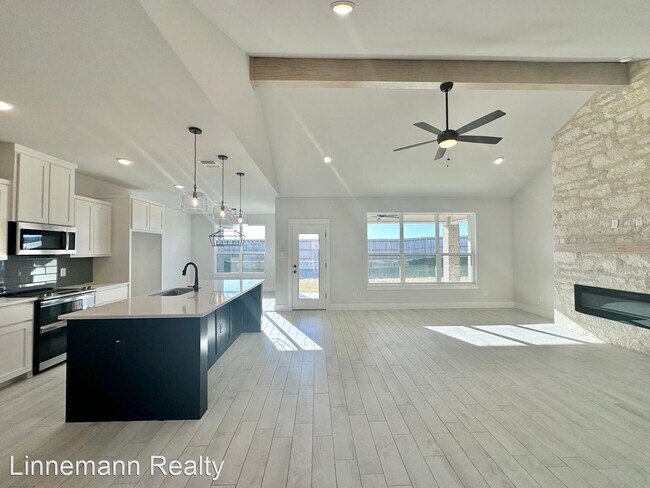 Foto del edificio - 4 br, 2 bath House - 8415 James Herring Way