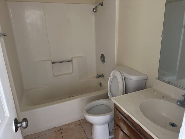 Building Photo - 1040 May Ln