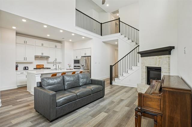 Building Photo - 422 Firecrest Ln