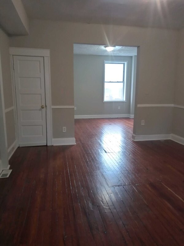 Building Photo - 716 McKewin Ave