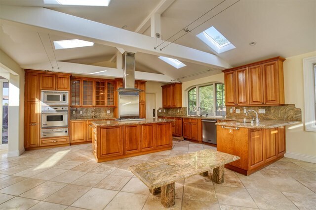 Building Photo - 5810 Soledad Mountain Rd