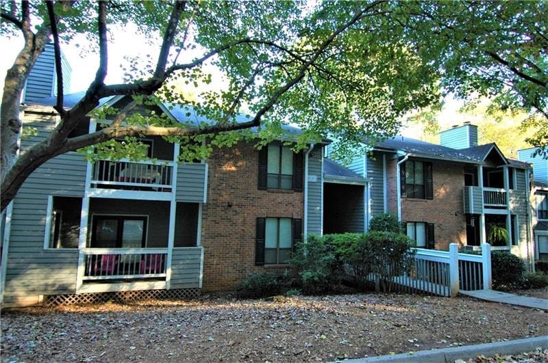 Primary Photo - 411 Warm Springs Cir