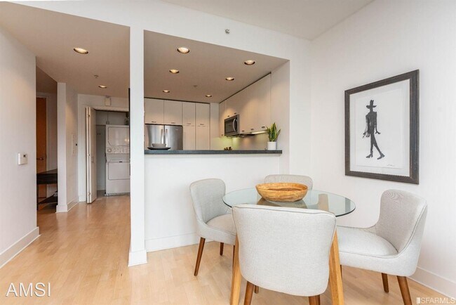 Foto del edificio - 2 br, 2 bath House - 530 Chestnut #C304