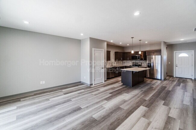 Foto del edificio - 1717 N Manifold Ln