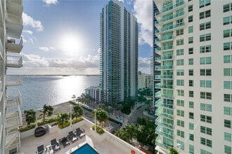 Building Photo - 1200 Brickell Bay Dr