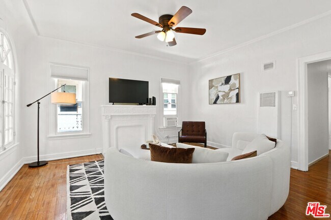 Foto del edificio - 444 N Orange Grove Ave