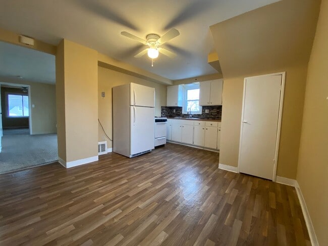 Building Photo - 5103 E 114th St