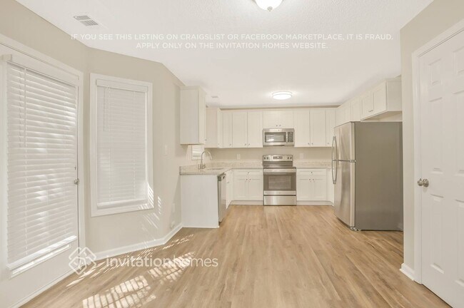 Foto del edificio - 6962 Mahonia Pl