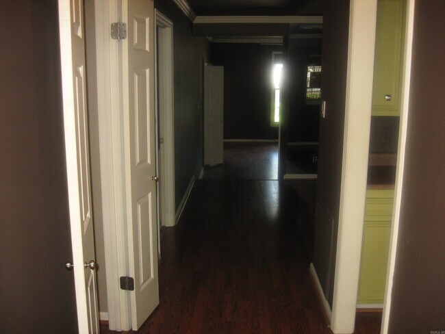 Building Photo - 416 N Pierce St