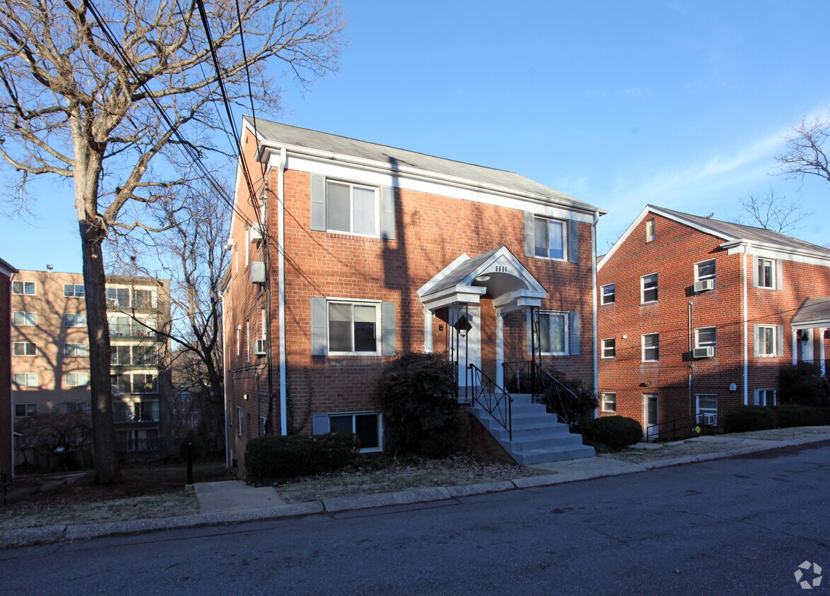 Foto del edificio - 8804 Plymouth St