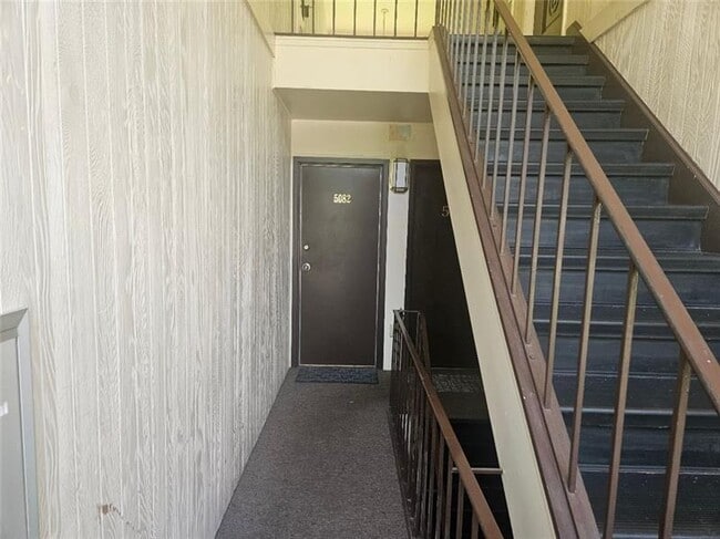 Building Photo - 5082 Sanlin Dr