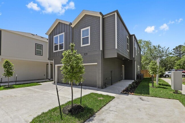 Building Photo - 13509 Axel Ln