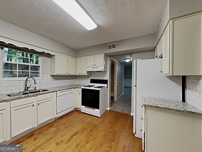 Foto del edificio - 800 Crab Orchard Dr